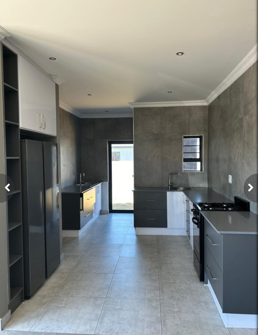 To Let 3 Bedroom Property for Rent in Fountains Estate Eastern Cape